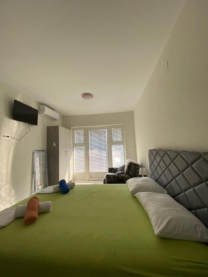 Apartment Iva Bijela Exterior foto