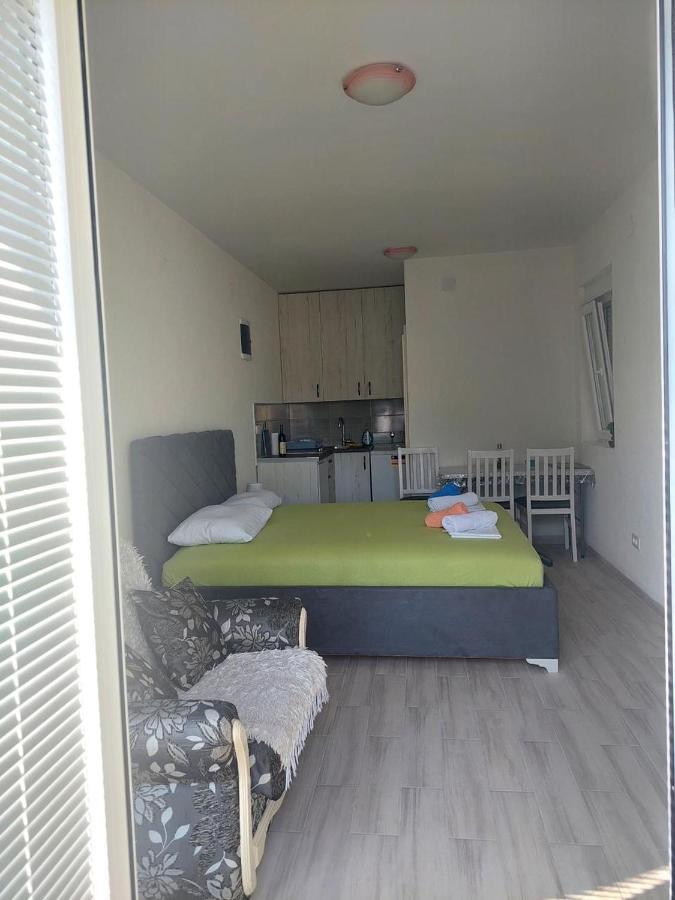 Apartment Iva Bijela Exterior foto
