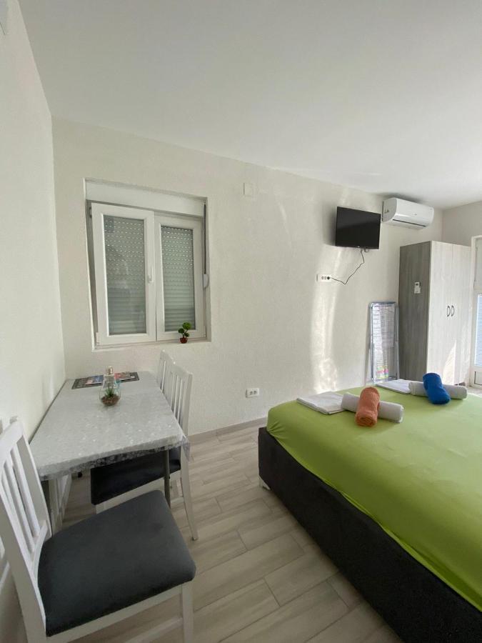 Apartment Iva Bijela Exterior foto